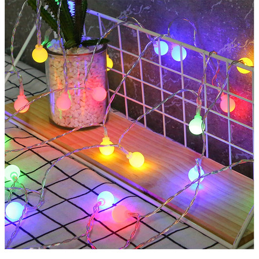 Instalatie sfere brad Craciun Flippy, 3 metri, 20 LEd-uri, alimentare la retea, fir transparent, multicolora