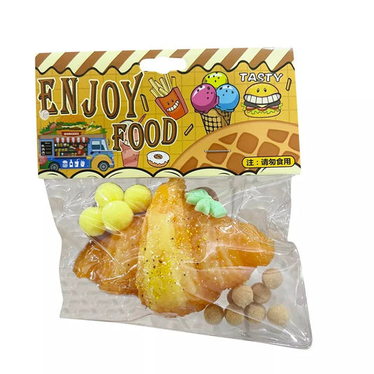 Jucarie Antistres Squishy, Flippy, cu Revenire Lenta, Squeeze Pinch Family, Model Croissant, 10x8 cm, 90g, Ambalaj Transparent, Maro
