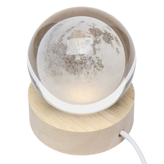 Lampa LED Decorativa, Flippy, cu Bila de Cristal cu Diametru 6cm, Model Luna 3D, Alimentare USB, Suport din Lemn, Lumina Alb Cald