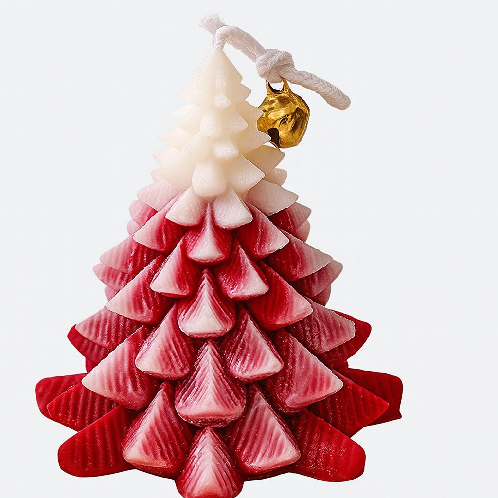 Lumanare Parfumata de Craciun, Flippy, Model Brad de Craciun, din Ceara de Soia, Cadou Creativ Handmade de Craciun, 8 x 7 x 7 cm, Rosu