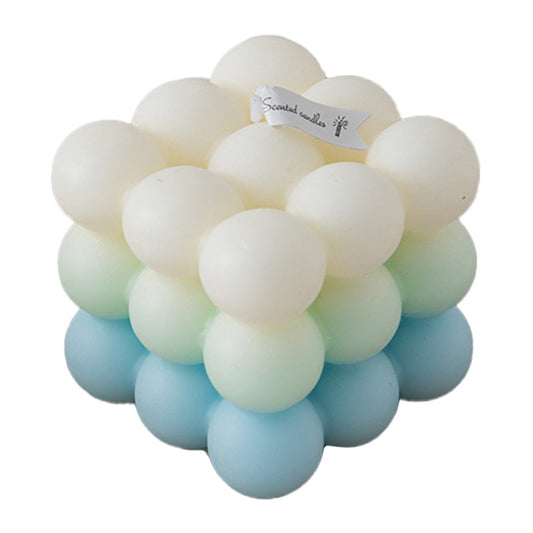 Lumanare Parfumata, Flippy, din Ceara De Soia, Model Cub, Gradient in 3 Culori Pale, 6x6x6 cm, Aroma de Mare, Albastru deschis