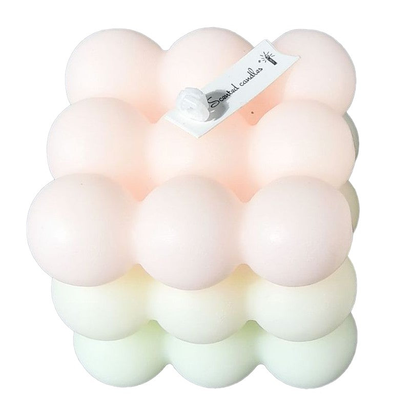 Lumanare Parfumata, Flippy, din Ceara De Soia, Model Cub, Gradient in 3 Culori Pale, 6x6x6 cm, Aroma de Piersici, Bej