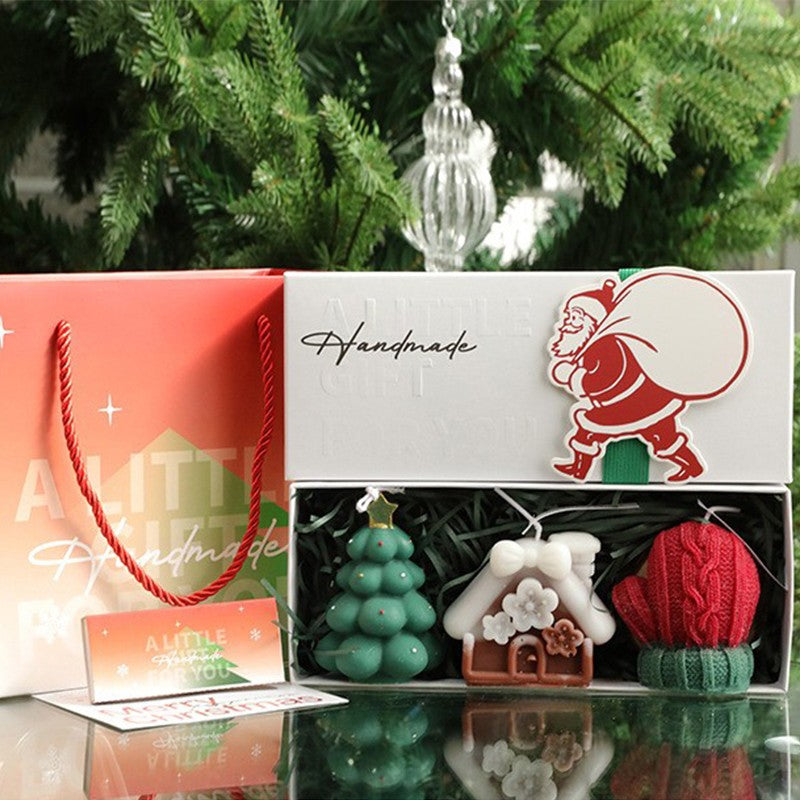 Lumanari Parfumate de Craciun, Flippy, GIFT BOX din 3 Lumanari din Ceara de Soia, Model B Brad, Manusa, Casuta, 22.5 x 9.5 x 5 cm, Multicolor