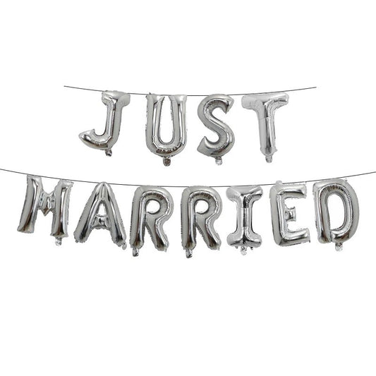 Set Baloane din Folie Metalizata, Flippy, Figurine Litere, Model Just Married, Tema Nunta, 40 cm, Baloane Party, Ambalaj Individual, Pai inclus, Umflare cu Aer sau Heliu, Argintiu